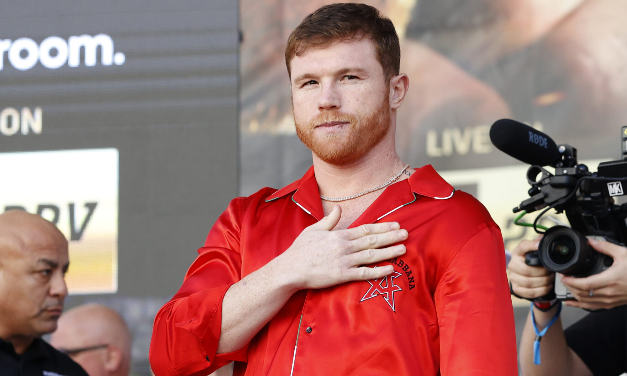 Canelo Alvarez apologizes to Lionel Messi, Argentina over attacks: ‘I got carried away by the passion’