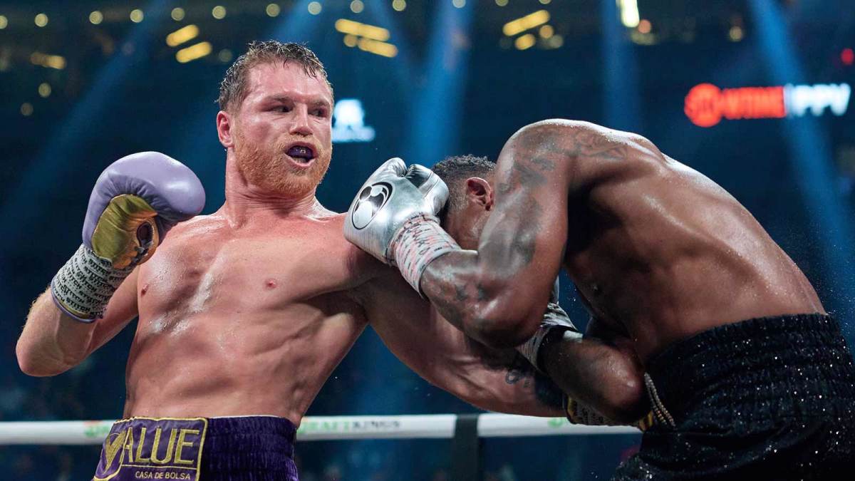 Canelo Alvarez defeats Jermell Charlo Photo Gallery, Post-Comments & Results
