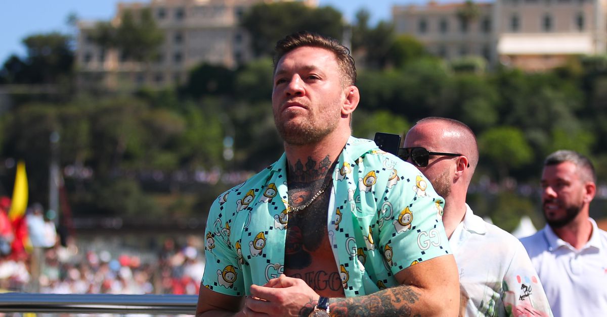 Conor McGregor fires back at ‘uncooked chicken’ Canelo Alvarez after online diss