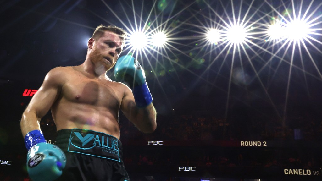 Weekend boxing review: Canelo Alvarez gave vintage performance. Is David Benavidez next?