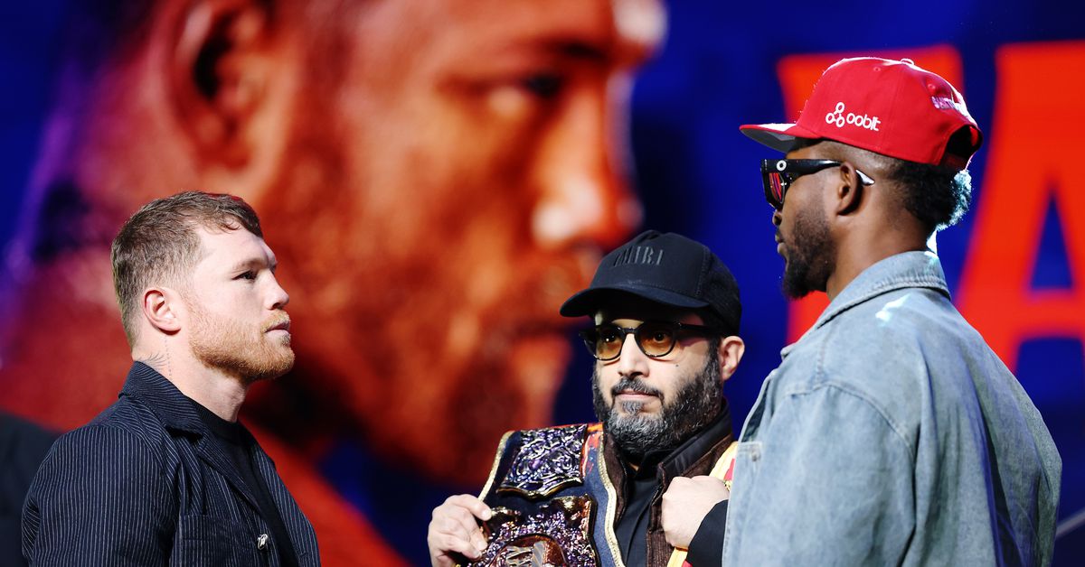 Canelo Alvarez vs William Scull fight card, start time