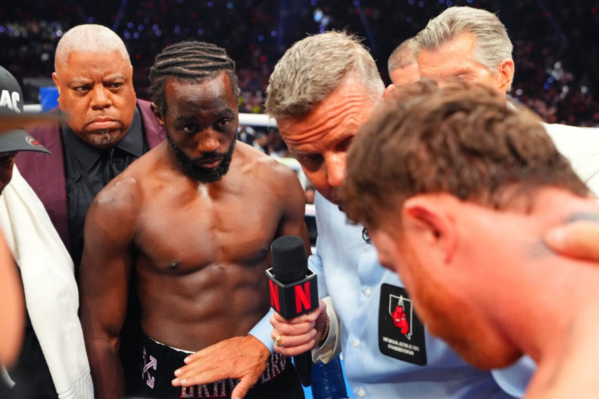 Terence Crawford dismisses comparisons to Floyd Mayweather after historic win over Canelo Alvarez